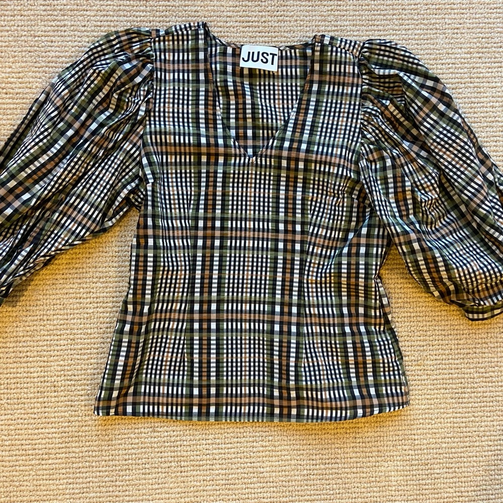 JUST plaid top